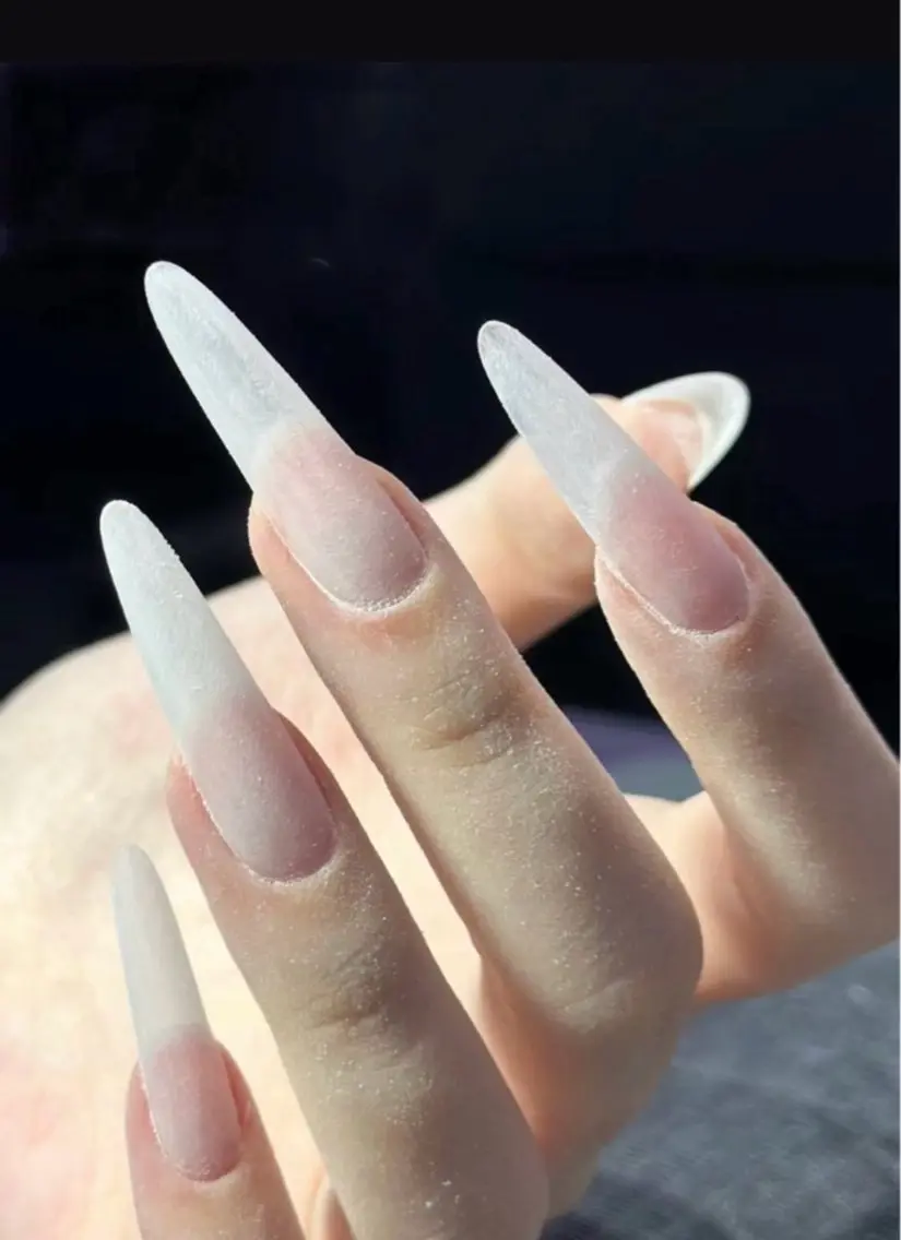 🌹ネイルチップ長さ出しオフのみ（大きなパーツ、スカルプ）✨の写真