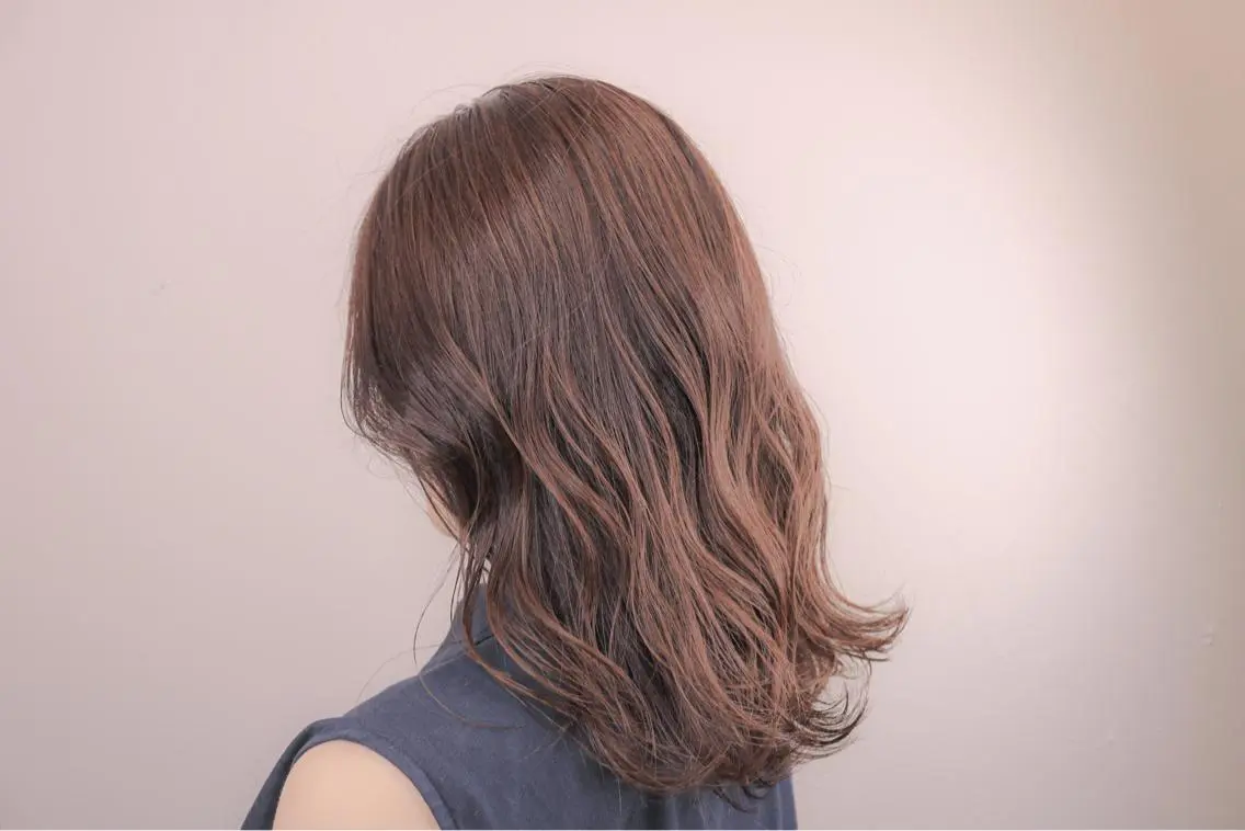 ミディアム 透明感カラー🇰🇷 レイヤー✨桑原 研太のヘアスタイル