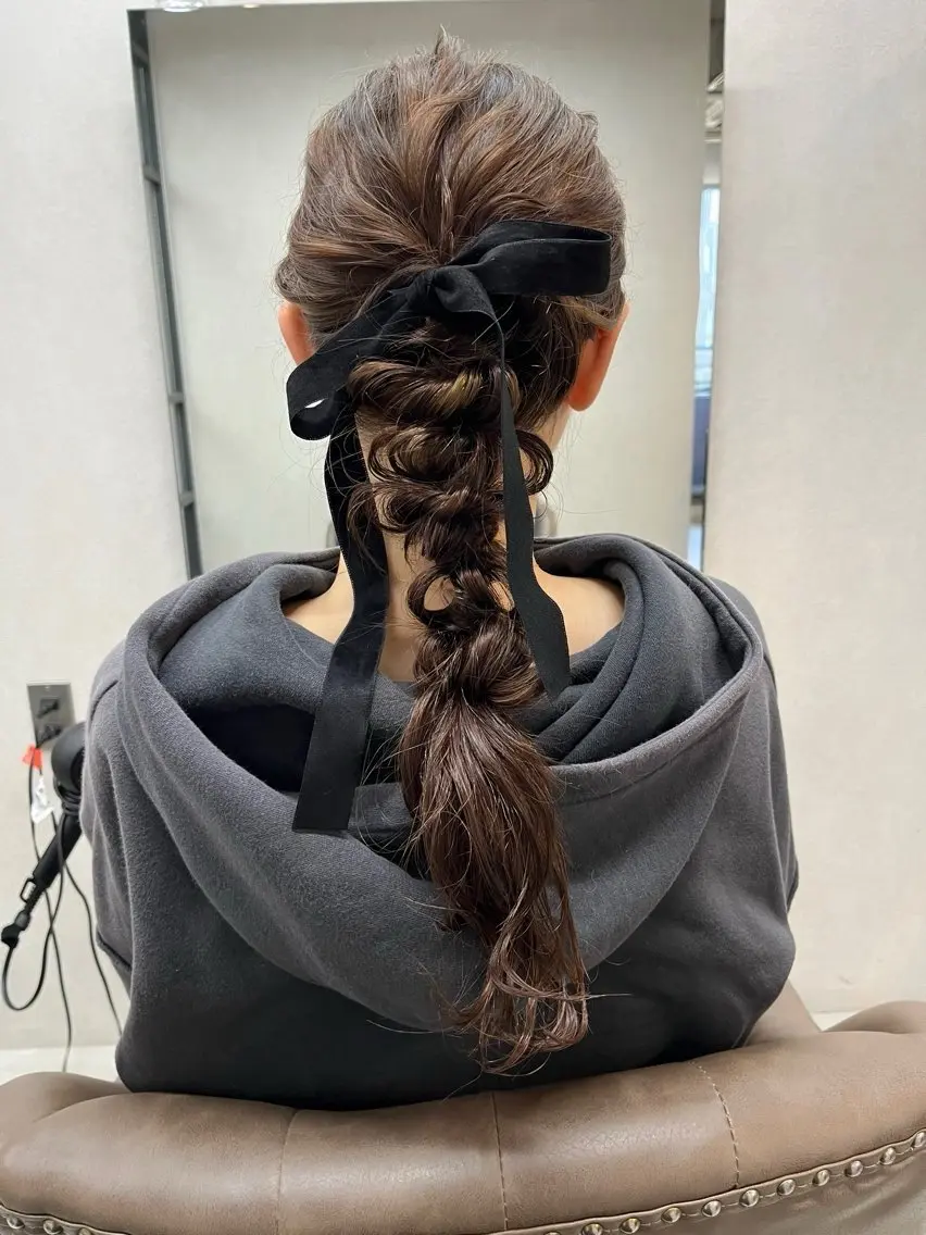 ロング 🌟天王寺ヘアセット 🥑アレンジ師🌟のヘアスタイル