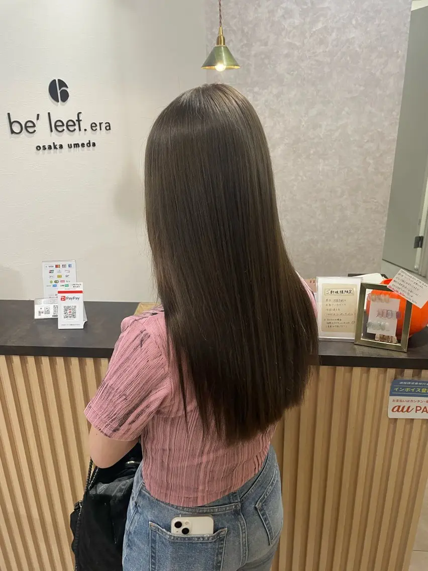 ロング _WHITE 佐伯 碧のヘアスタイル