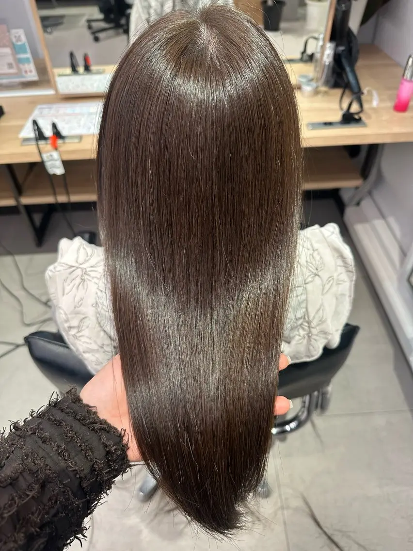 ミディアム カラー ブリーチ ブラウンカラー ハイトーンカラー ブリーチなしカラー ボブ カット ヘアカラー トリートメント REINA☁️透明感 カラー/ぷつっと♡のヘアスタイル