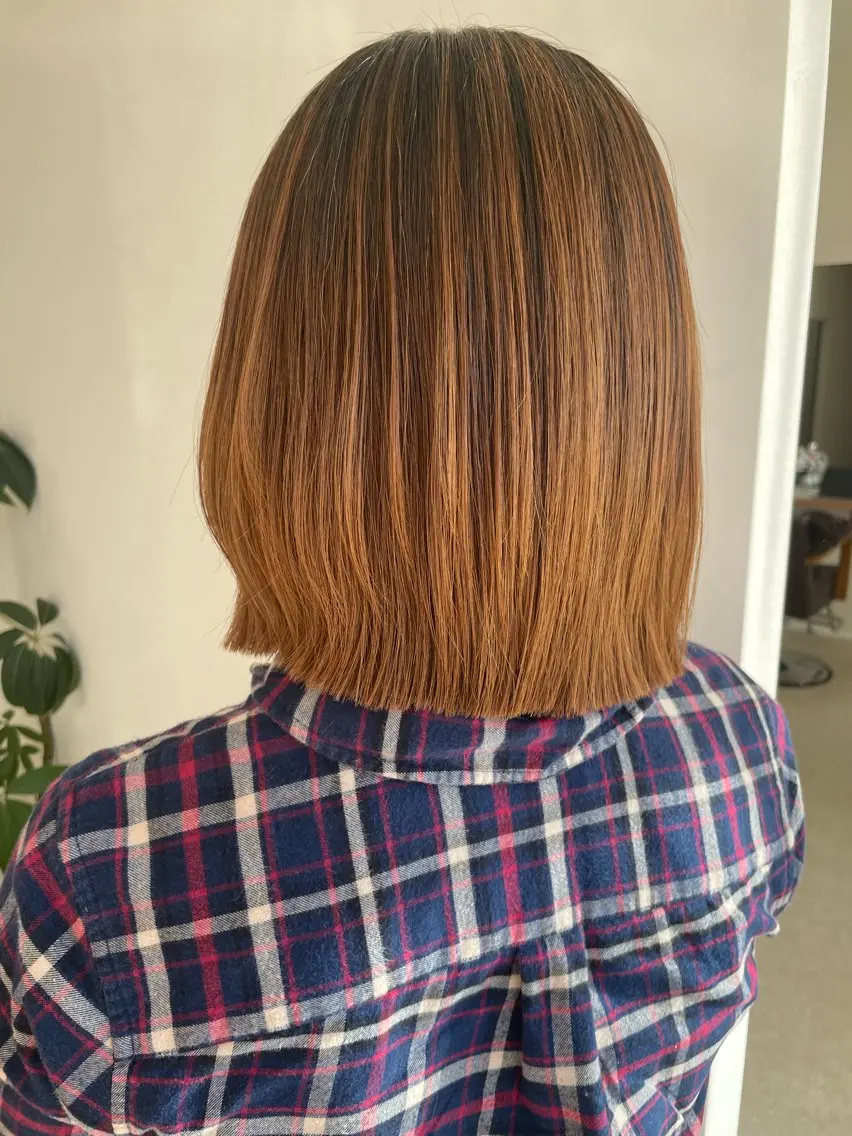 ミディアム 鈴木 梨瑚のヘアスタイル