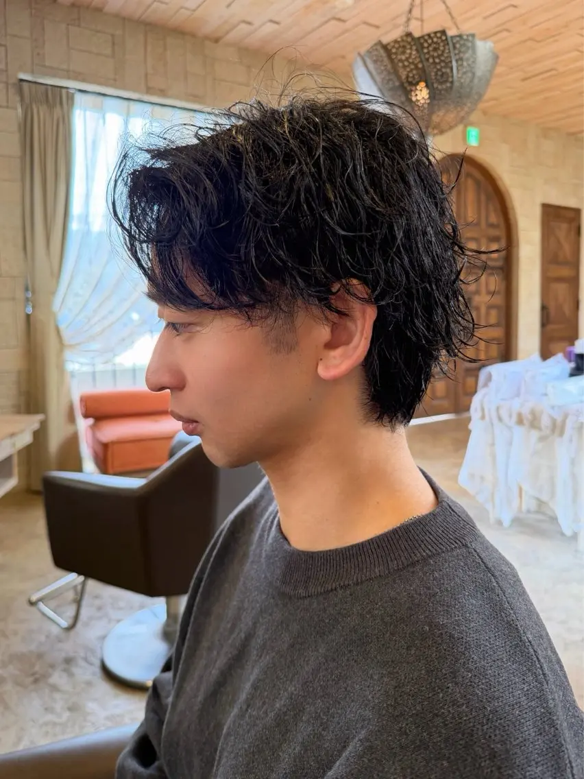 パーマ メンズ フェザーパーマ メンズパーマ 波巻きパーマ 艶カラー/メンズ パーマ/伊藤愛麻のヘアスタイル