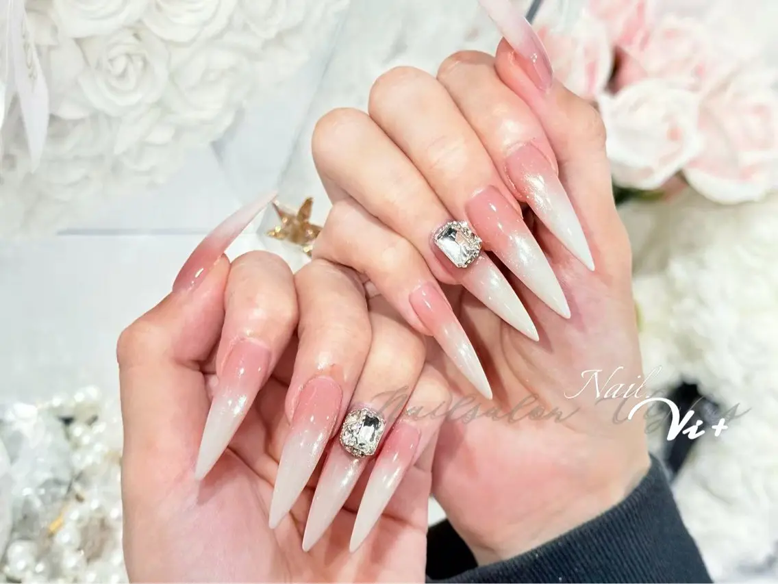 ネイル ハンドネイル ✨Nailsalon Vi+✨のネイルデザイン