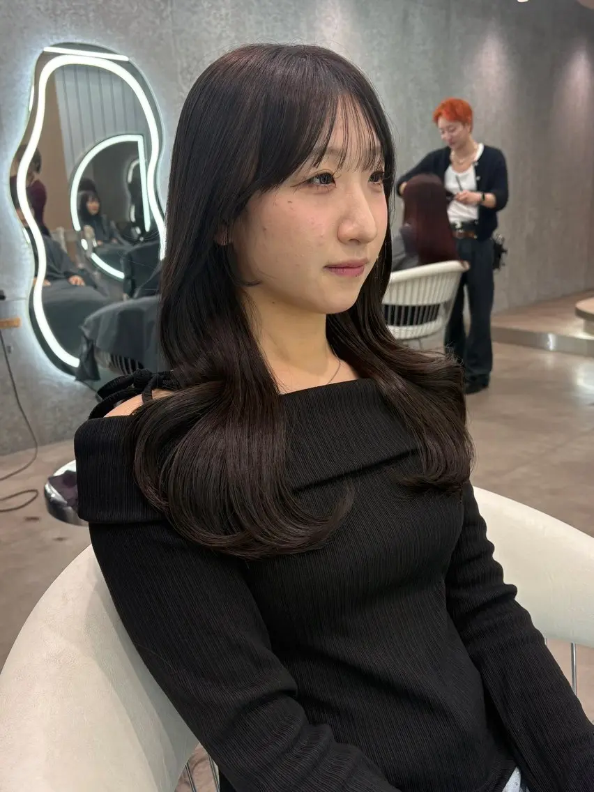 ロング ヘアアレンジ アッシュ ボブ くびれヘア 顔まわりレイヤー 顔周りカット カット トリートメント ヘアセット 大宮縮毛矯正🩵 レイヤー 佐藤和のヘアスタイル