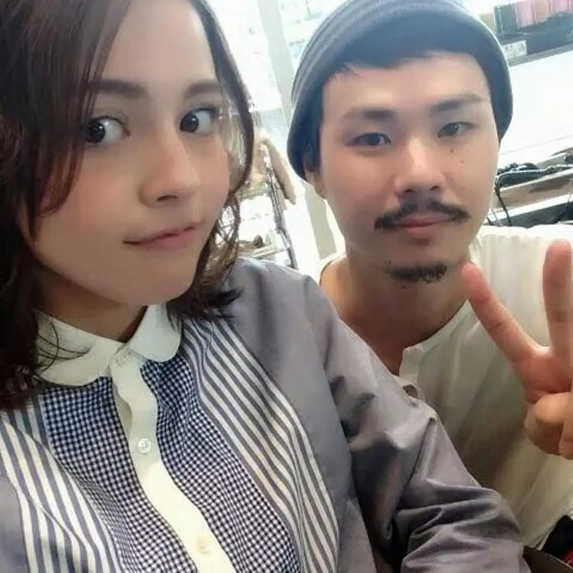 ミディアム セミロング カラー パーマ ロング マツエク・マツパ ネイル ヘアアレンジ iplus　眉毛と まつげパーマ専門店の眉毛・アイブロウイメージ