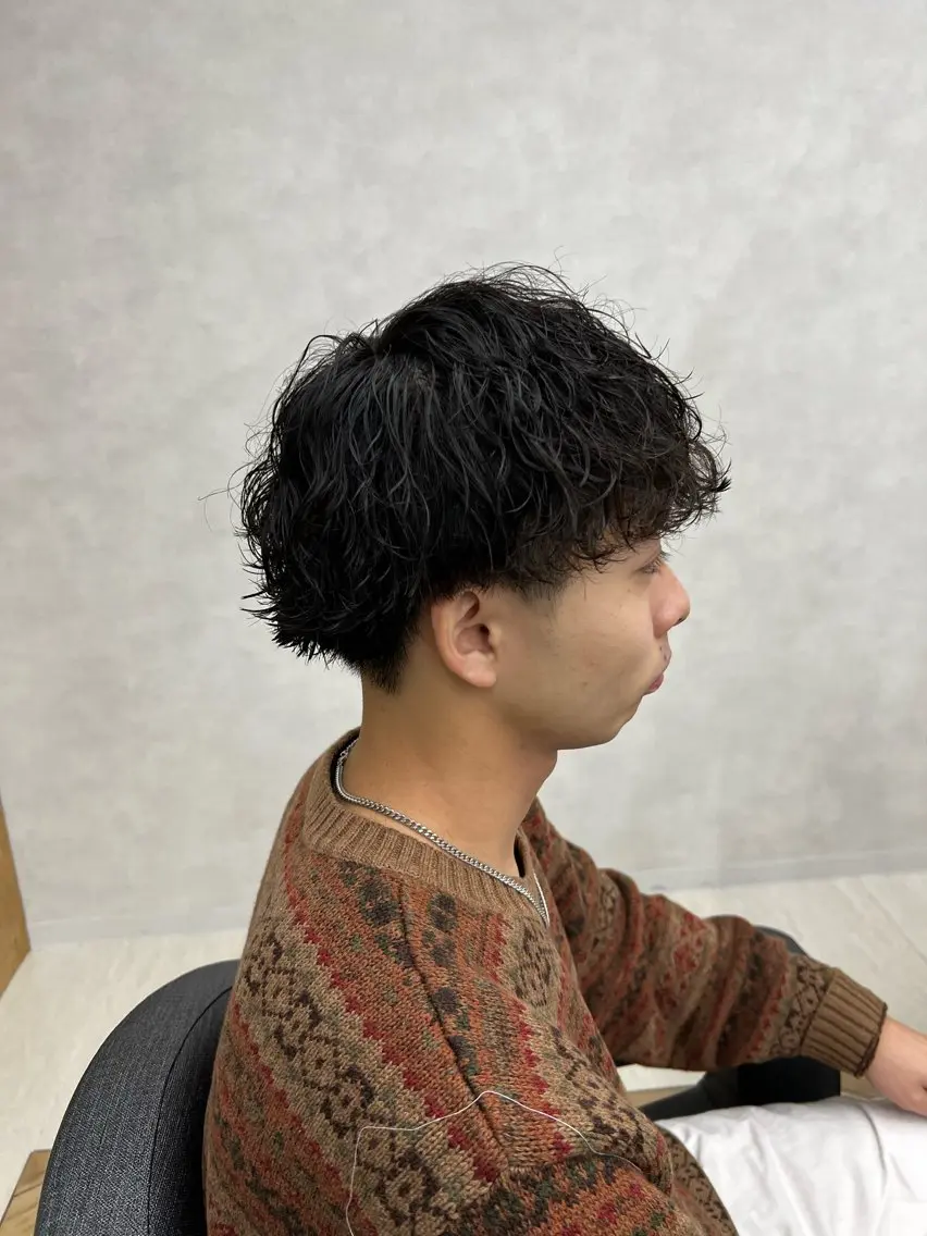 ショート パーマ メンズ メンズパーマ 波巻きパーマ スパイラルパーマ カット パーマ トリートメント ヘアセット 🏅メンズ特化 ヤマクラ　タイキのヘアスタイル