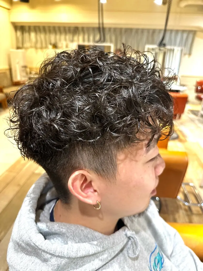 パーマ メンズ カット パーマ 岡本 葵のヘアスタイル