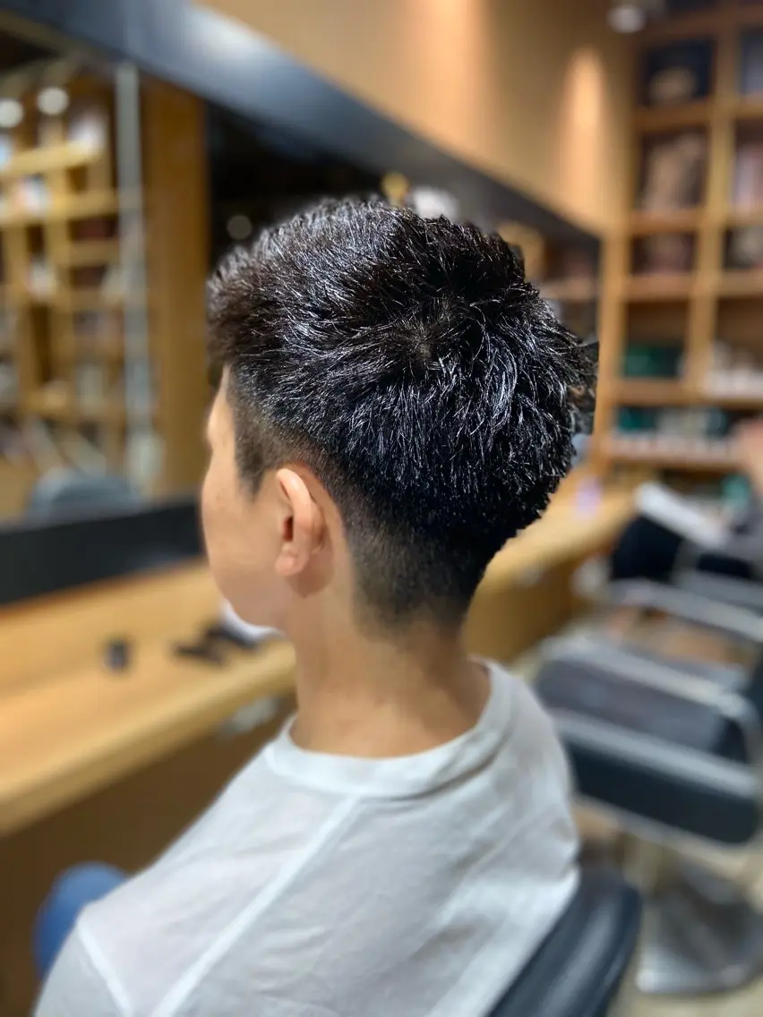 ショート メンズ IWASHITA TAKESHIのヘアスタイル