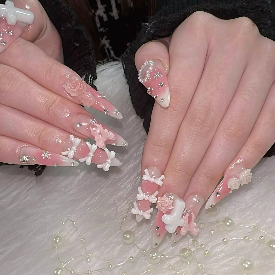 ネイル オーロラネイル クリアネイル 成人式 フラッシュネイル ジェルネイル ハンドネイル Amee Nail Salonのネイルデザイン