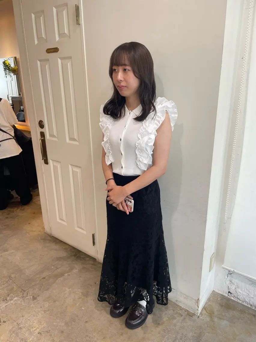 ミディアム カラー グレージュ オリーブグレージュ オリーブグレー カット ヘアカラー トリートメント MIOベージュカラー 柔らかいカラーのヘアスタイル