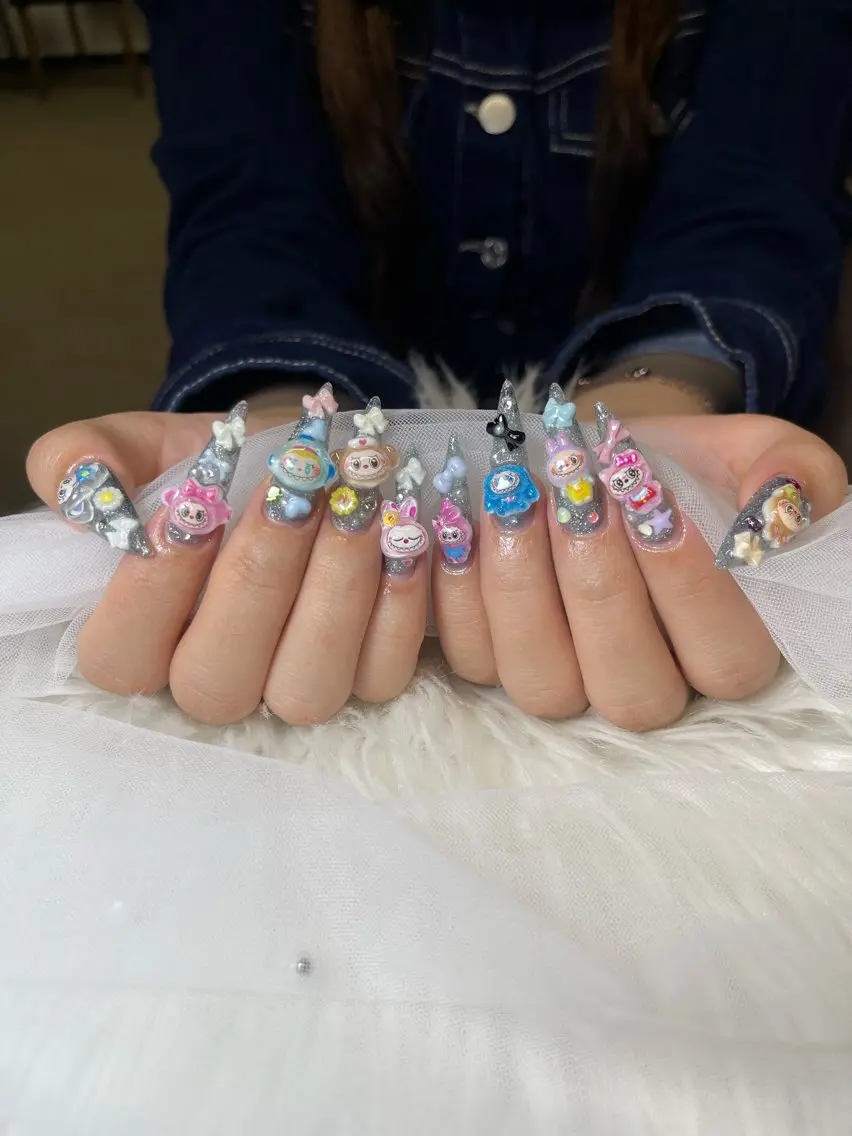 ネイル ハンドネイル NiJi Nailsのネイルデザイン