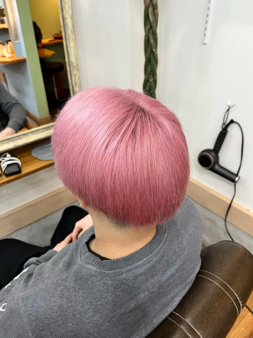ショート カラー ダブルカラー インナーカラー 髪質改善 🫧ハイトーン/ ブリーチ🫧白石航汰のヘアスタイル