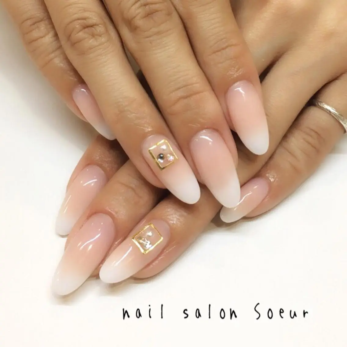 ネイル アートネイル グラデーション スカルプネイル シンプルネイル nail salon Soeurのネイルデザイン
