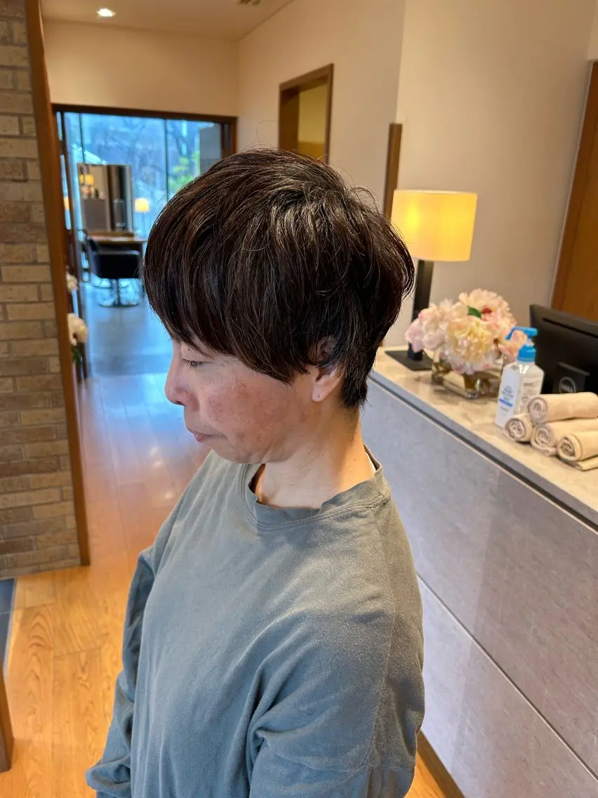 ショート ショートヘア 安藤 真衣香のヘアスタイル