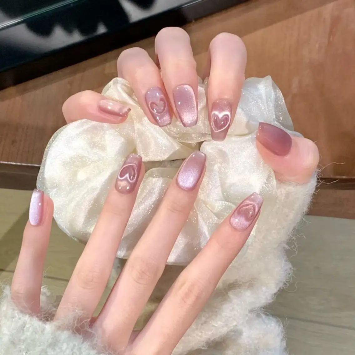 【初回ソフトジェルオフ無料】 🍀HAND [SNS人気者コレクション]バカラネイル/ハート/花火マグの写真