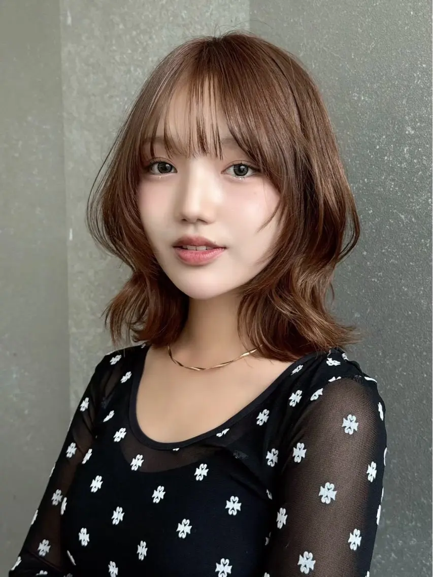 ミディアム カラー amane🎀🐇⸒ 透明感カラー|縮毛のヘアスタイル