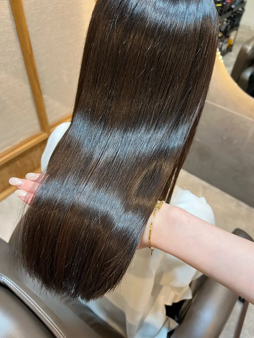 ロング 梅本 有希のヘアスタイル