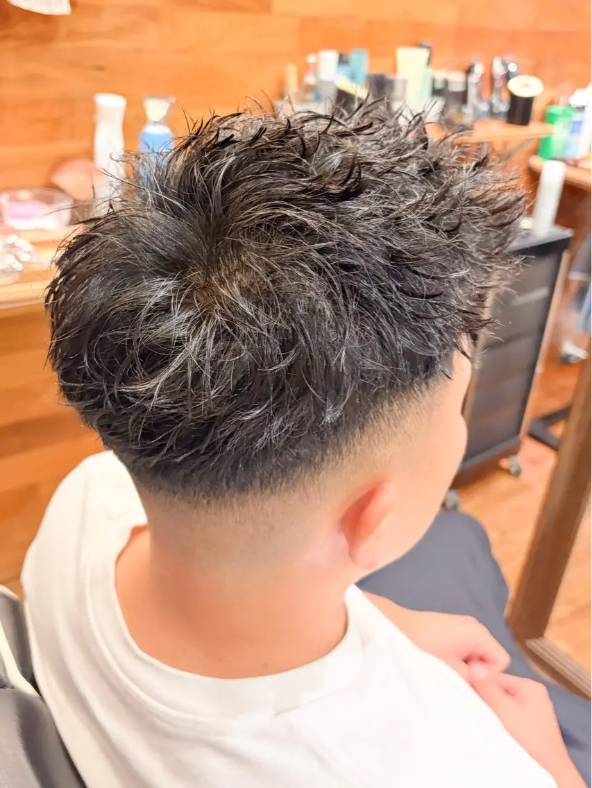 ショート パーマ メンズ メンズパーマ カット パーマ 三宮メンズカット ヨシイッキのヘアスタイル
