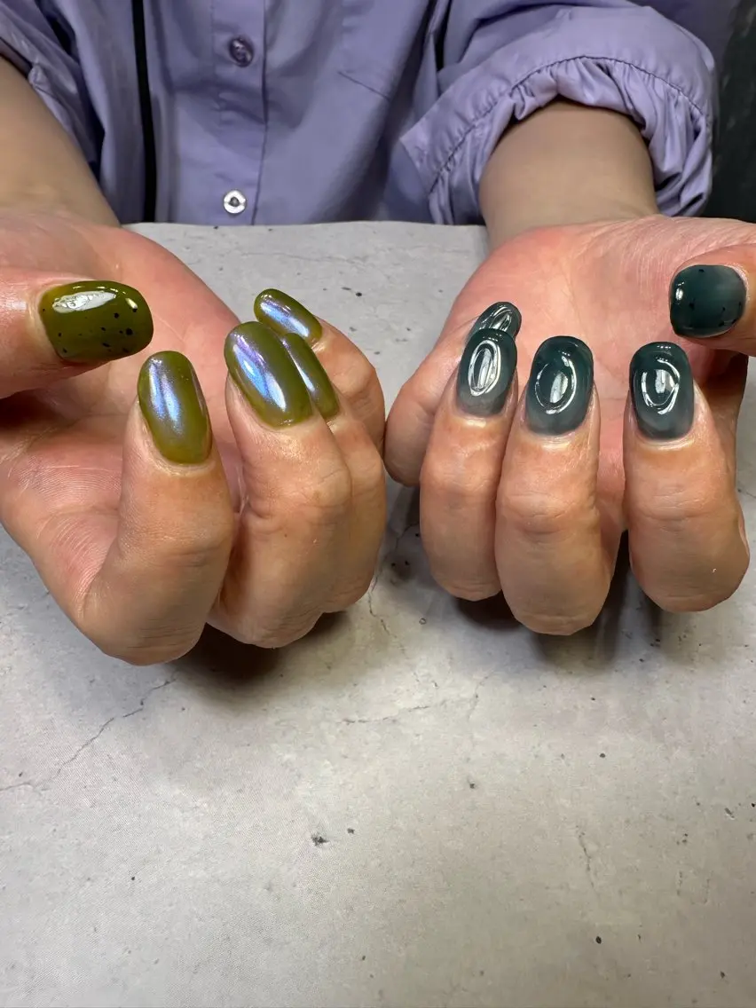 ネイル ブルー フットネイル マグネットネイル ミラーネイル ニュアンスネイル nailsalon Daphneのネイルデザイン