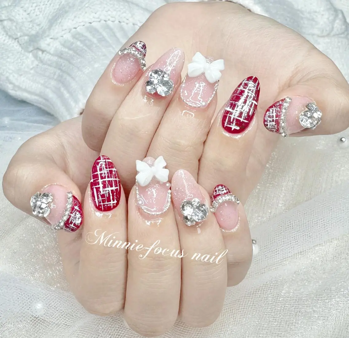 ネイル ゴージャス キラキラネイル 韓国ネイル 持ち込み ツイードネイル 🧸Luvia nail✨のネイルデザイン