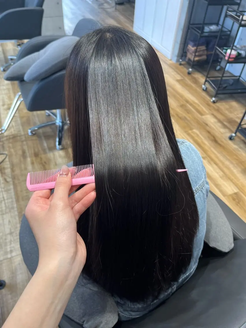 ロング 透明感・艶カラー 🩵miaのヘアスタイル