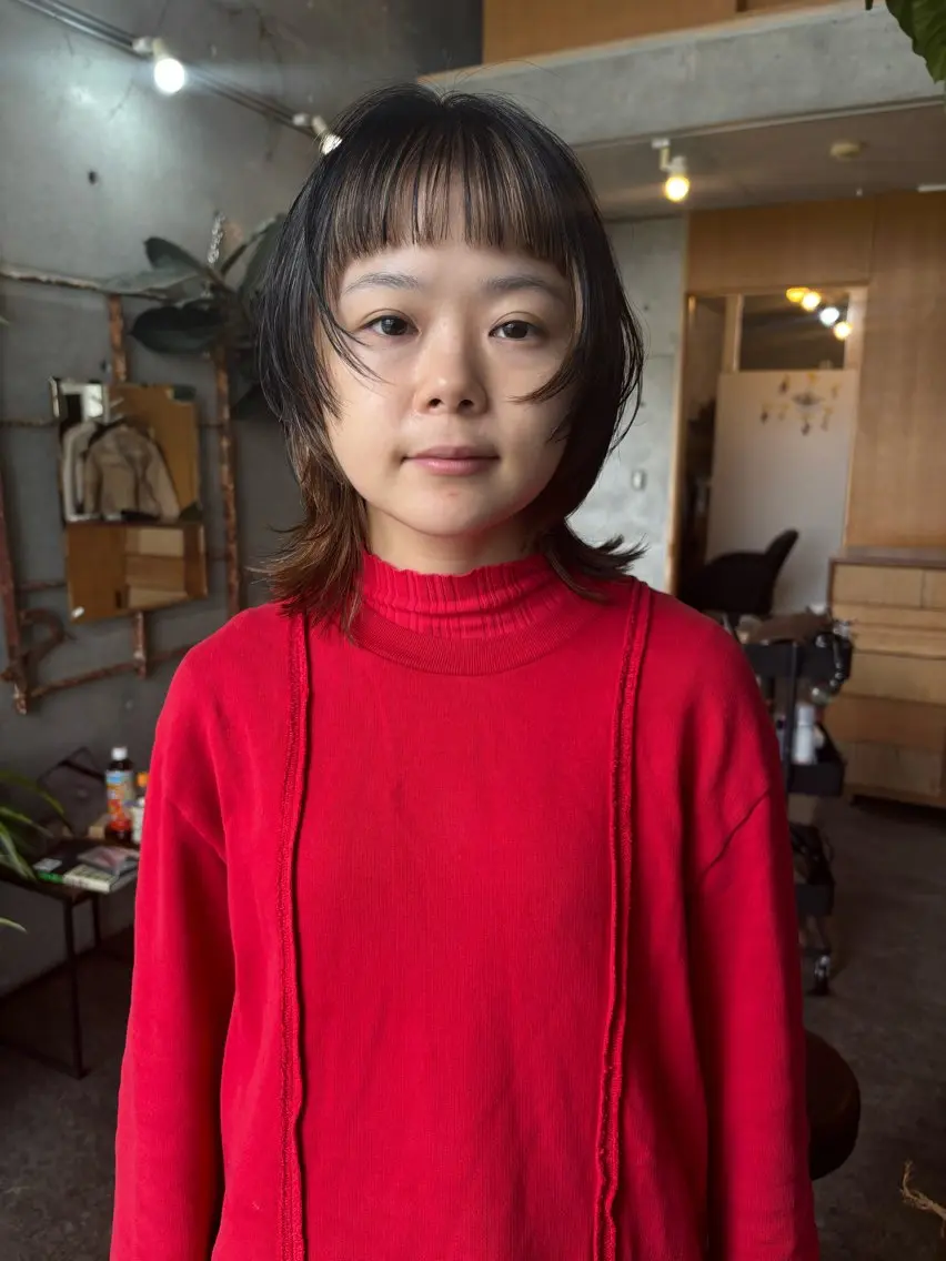 ミディアム カラー パーマ 顔まわりレイヤー 顔周りカット レイヤーカット 大林 エリコのヘアスタイル