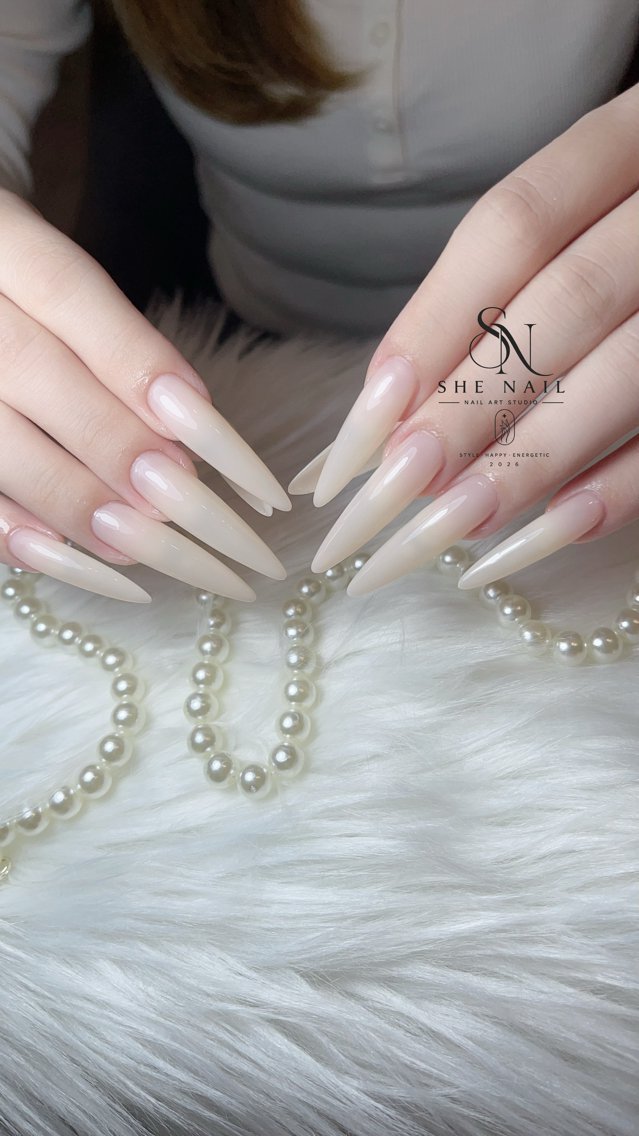 ネイル アートネイル ガーリー 韓国ネイル ロングネイル 持ち込み ハンドネイル 博多 SHE Nailのネイルデザイン