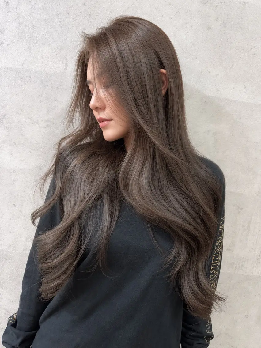 ロング カラー ベージュカラー オリーブベージュ ヘアカラー Grow by NYNY 打越裕樹のヘアスタイル
