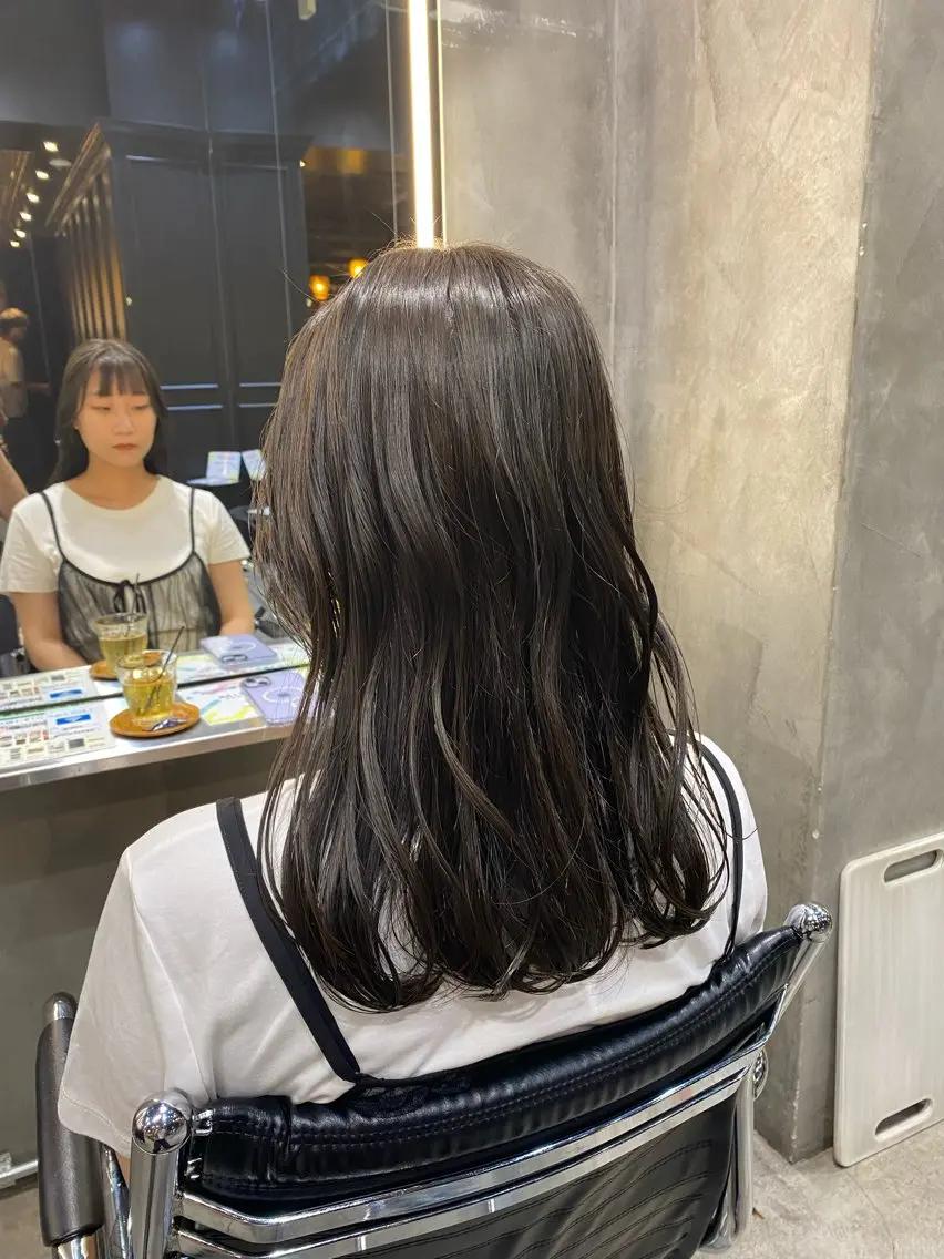 カラー グレージュ カット ヘアカラー トリートメント 透明感カラー🌿 グレージュ🐺陽介のヘアスタイル