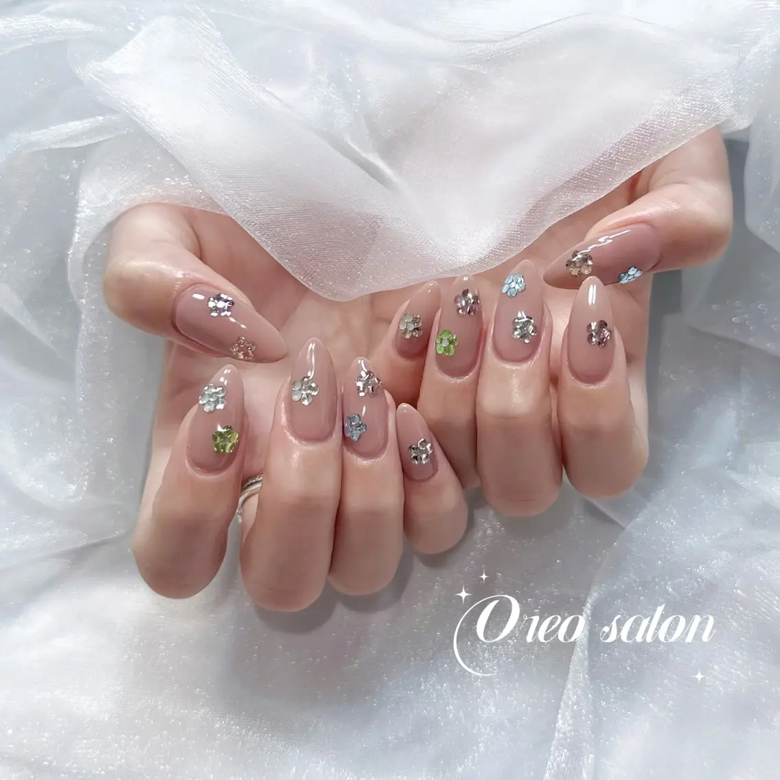 ネイル ガーリー キラキラネイル 春ネイル oreo salon miyu 池袋のネイルデザイン