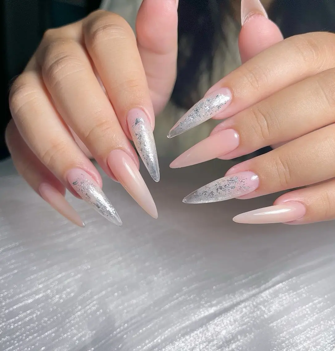ネイル チークネイル ドット フレンチネイル グラデーション 韓国ネイル ハンドネイル Minette nailrinrinのネイルデザイン