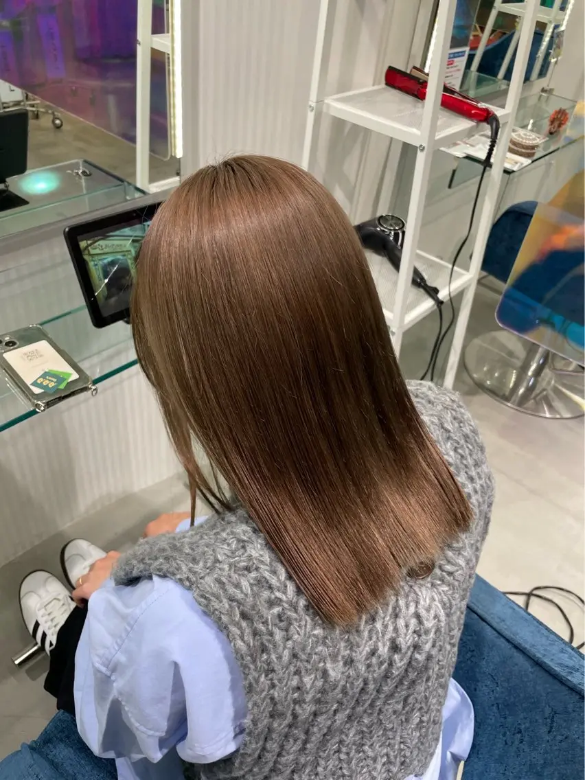 セミロング カット ヘアカラー トリートメント 安井まゆ _Box mico.のヘアスタイル