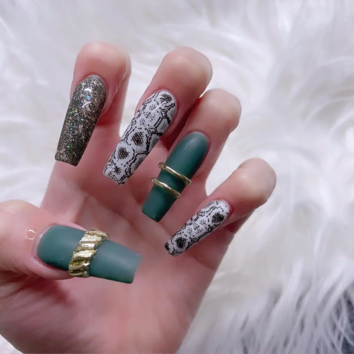 ロング ネイル Y. Sのネイルデザイン