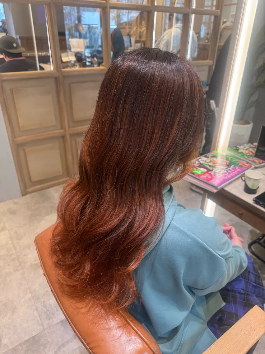 ロング カラー オレンジ ☁️olelo国立 ☁️Minoriのヘアスタイル
