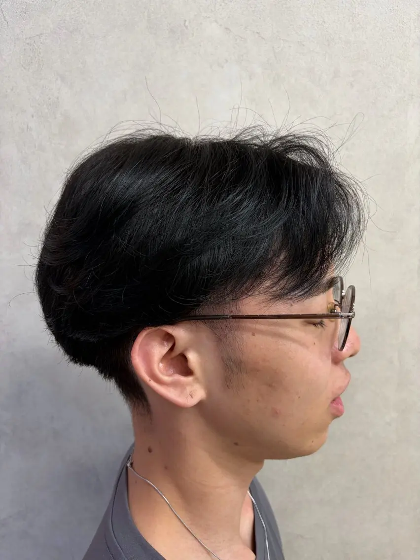 カラー 坂本 晴哉のヘアスタイル