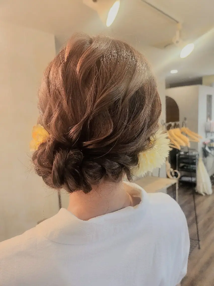 ヘアアレンジ セミロング ヘアセット 田井中 悠紀のヘアスタイル