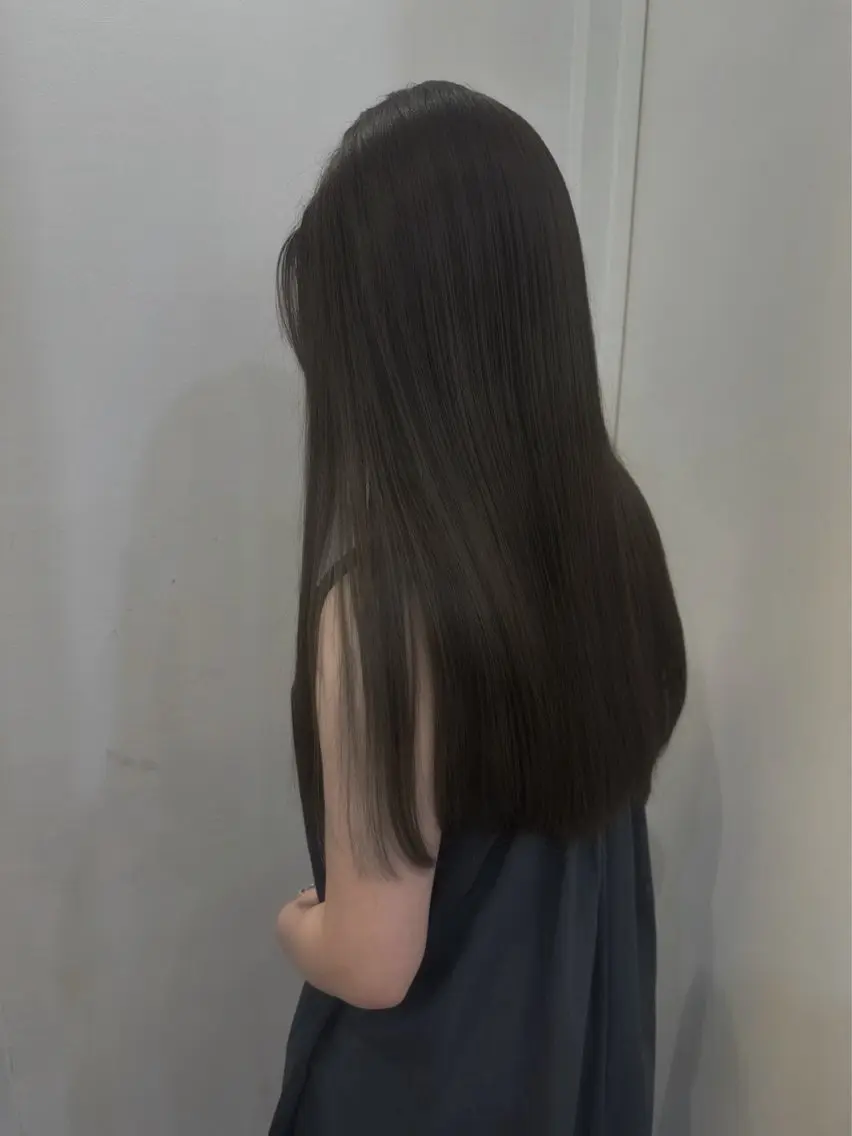 ミディアム カット ヘアカラー トリートメント ハタケナカ コトネのヘアスタイル