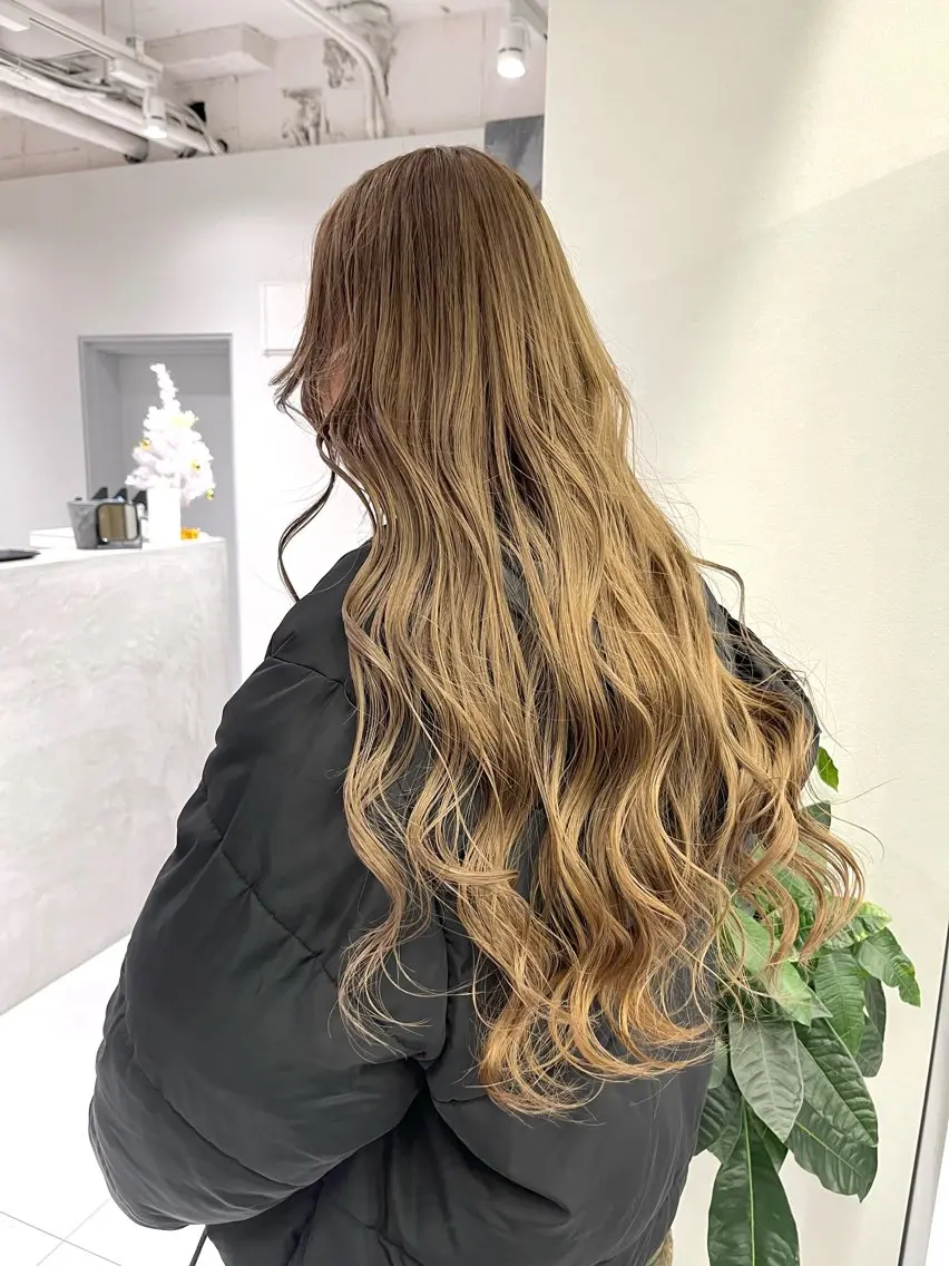 まずはこれで‼️カット＋カラー＋2step Aujuaトリートメントの写真