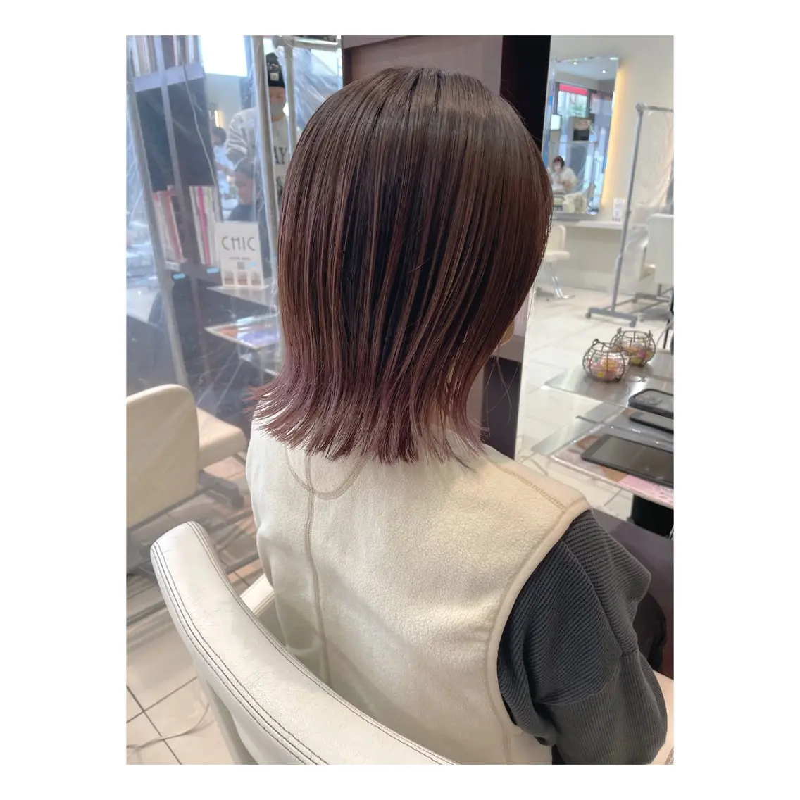 ミディアム カラー ピンクカラー カット ヘアカラー トリートメント 秋山 俊のヘアスタイル