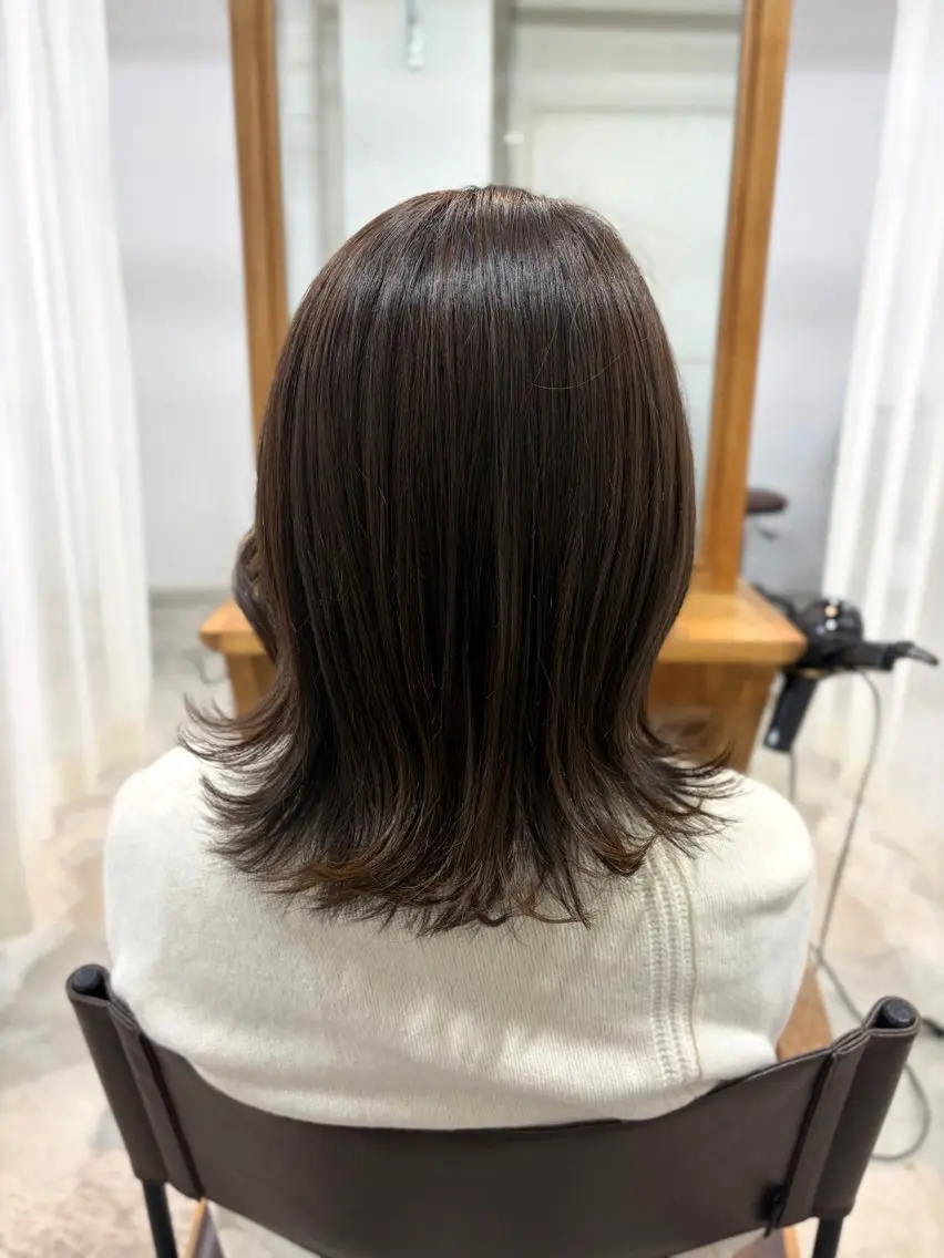 ミディアム カラー グレージュ オレンジ 外ハネヘア 渡邉 光姫のヘアスタイル