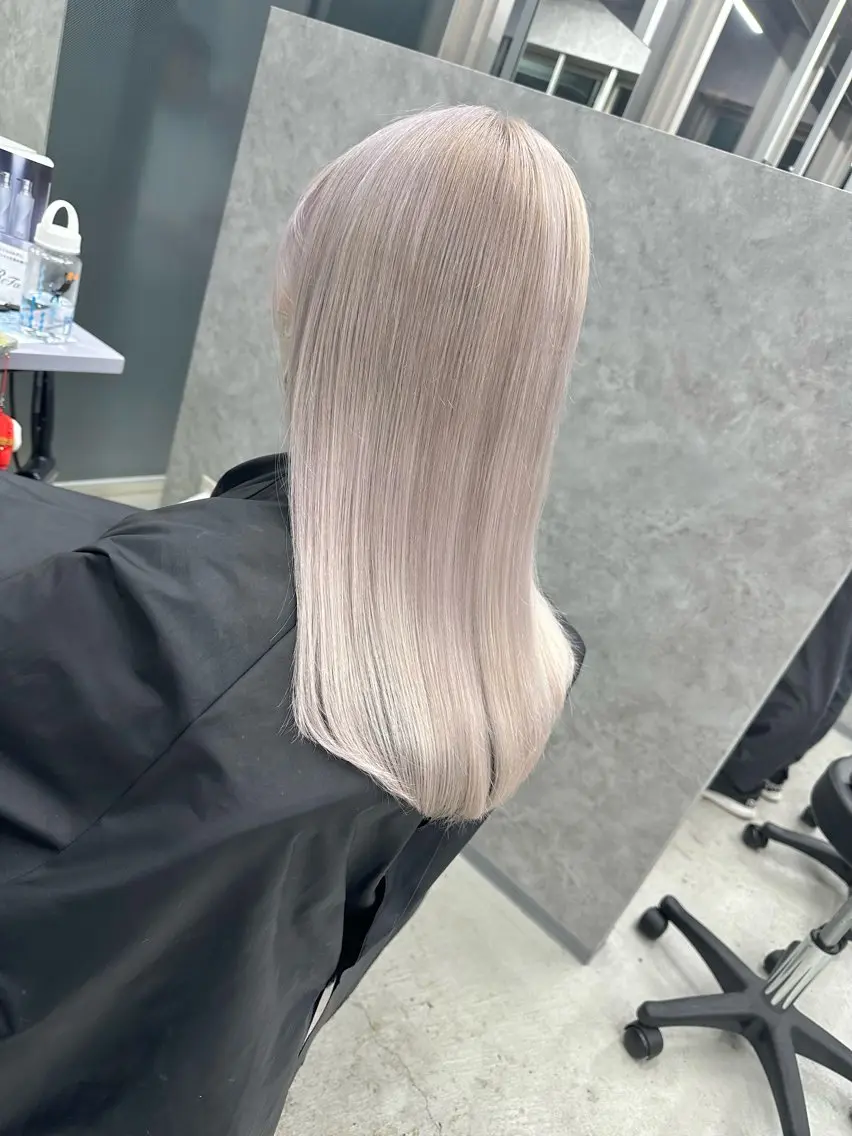 ロング カラー ブリーチ ハイトーンカラー ピンクカラー ヘアカラー Forest. -髪質改善-のヘアスタイル