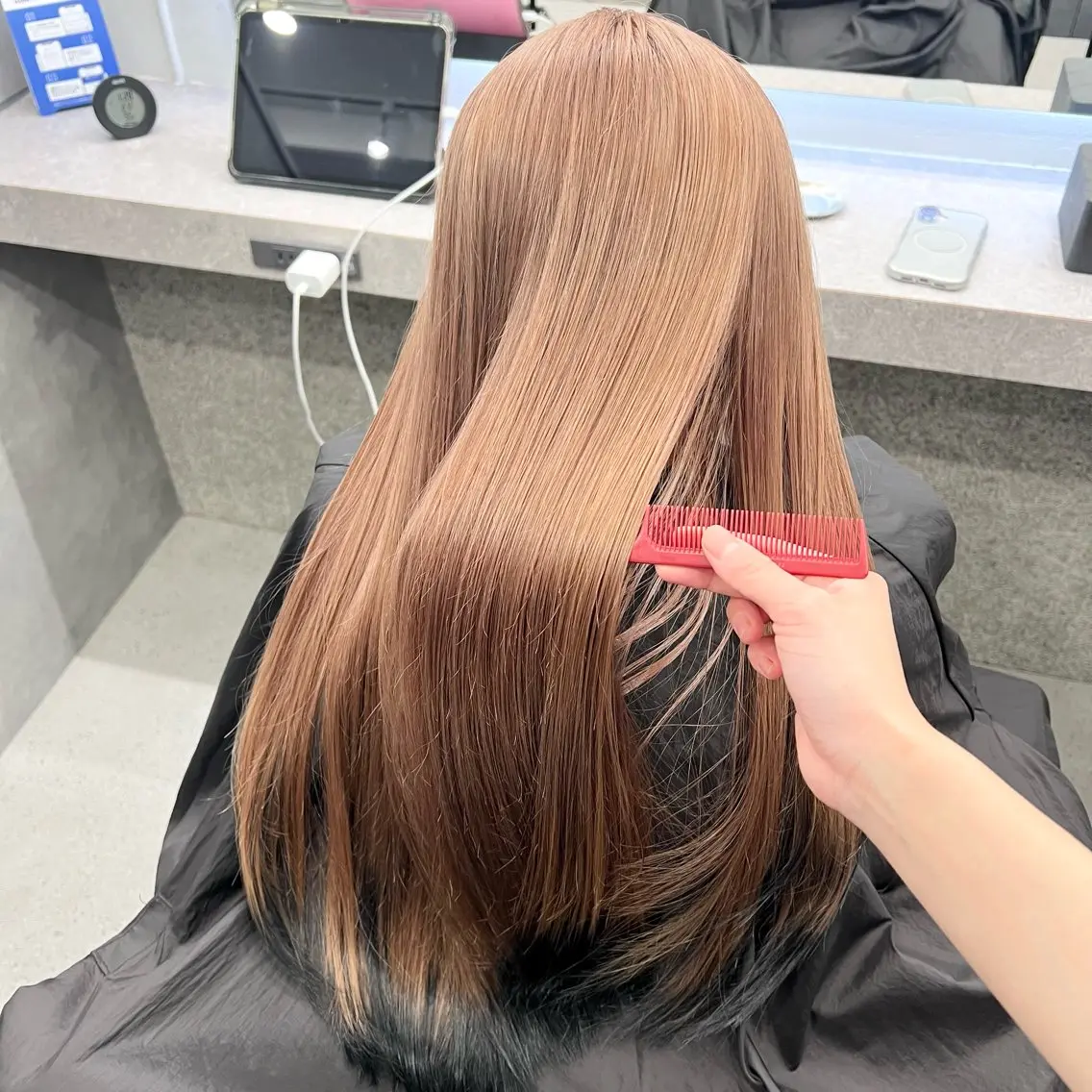 カラー デザインカラー ネイビーカラー ハイトーンYoshi いろあそび/八王子のヘアスタイル