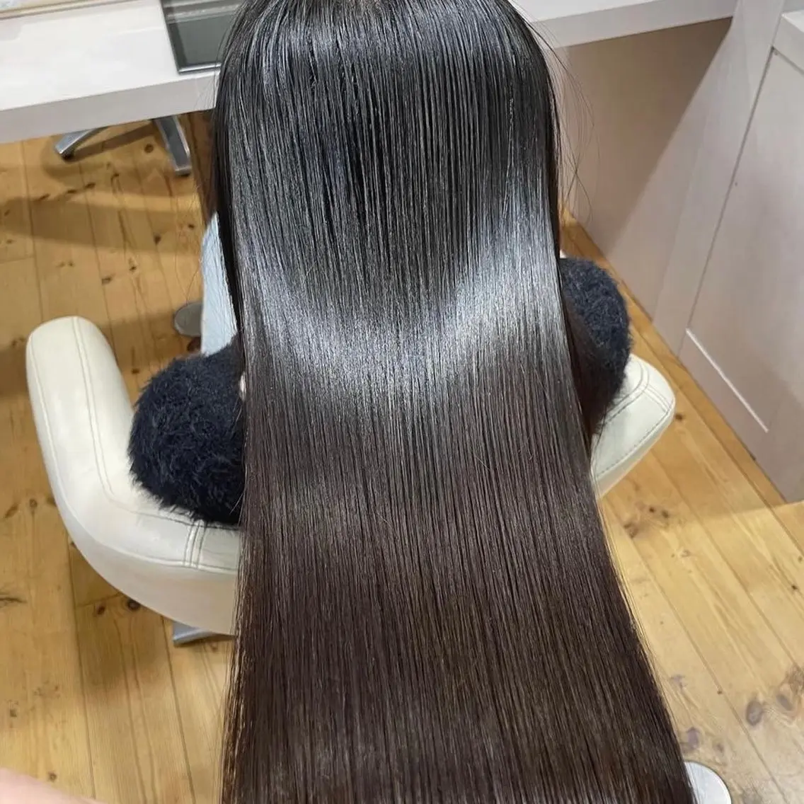 カラー 木本 憲志のヘアスタイル