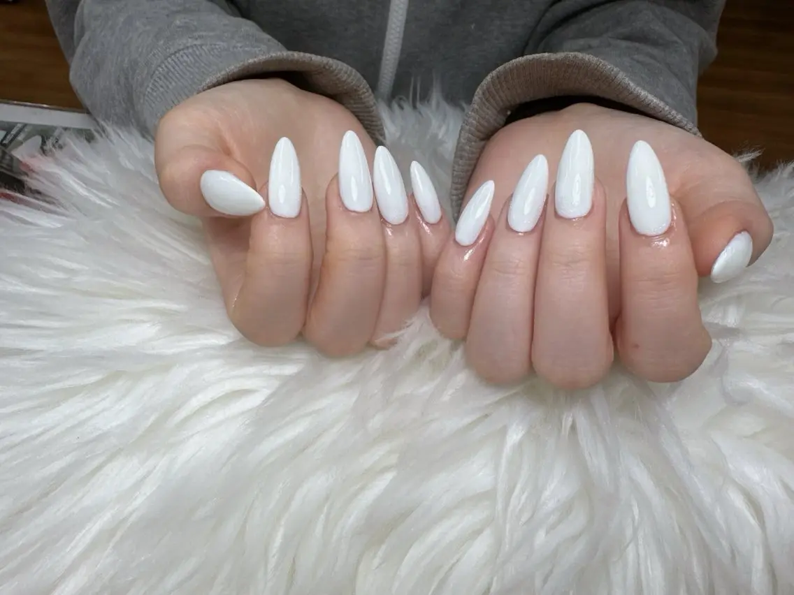 ネイル フレンチネイル グラデーション 韓国ネイル マグネットネイル ミラーネイル ハンドネイル ハンドケア Hara Nail 【持ち込みOK】のネイルデザイン