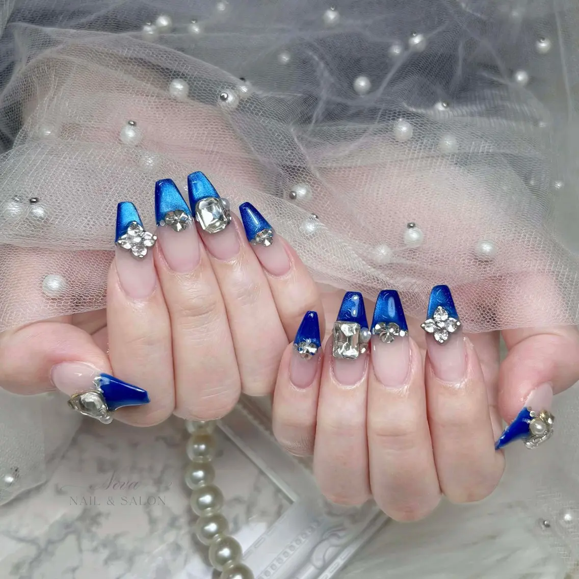 ネイル ブルー フットネイル ハート 韓国ネイル ミラーネイル ハンドネイル ハンドケア Yumi chan Novaのネイルデザイン