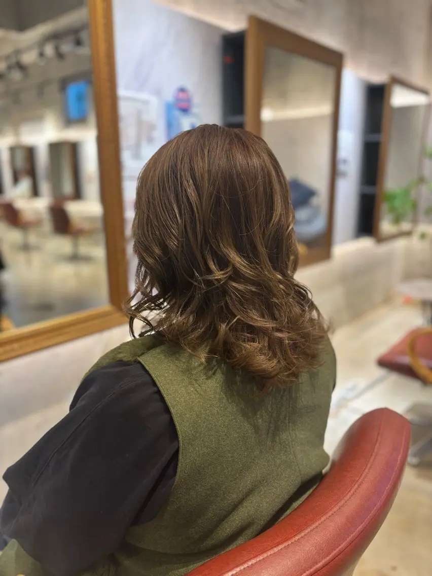 ロング カット ヘアカラー トリートメント 大川 瞳のヘアスタイル