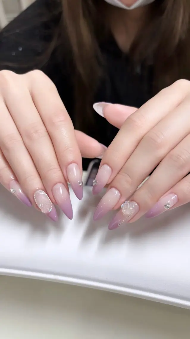 ネイル グラデーション ハンドネイル FLY Nail Salonのネイルデザイン