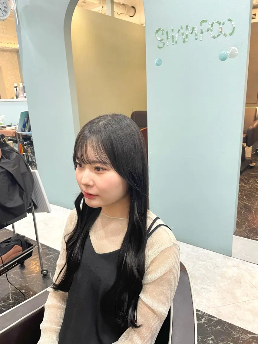 ロング カット ヘアカラー 亀川蓮 Agu hairのヘアスタイル