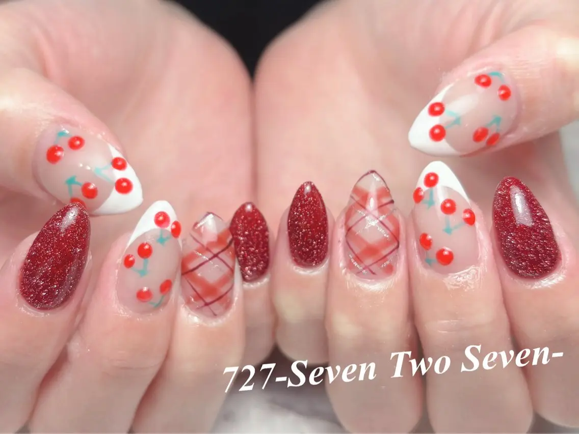 ネイル ハンドネイル 727 nailのネイルデザイン